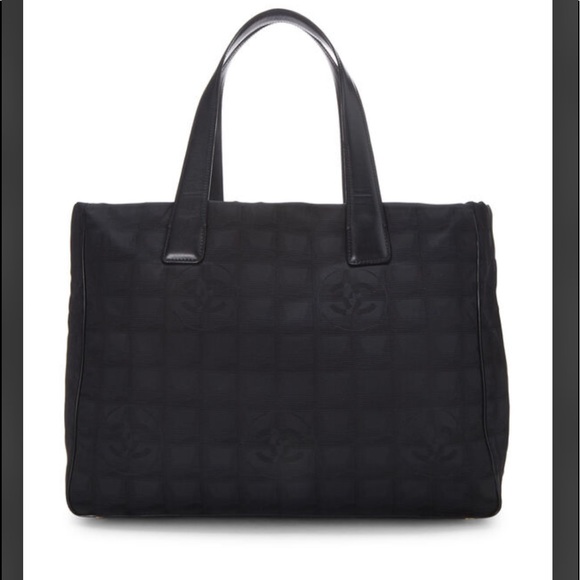 CHANEL BLACK NYLON TRAVEL LINE TOTE MEDIUM